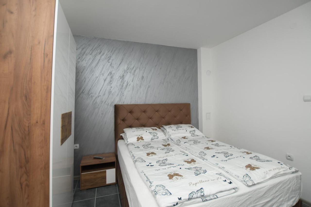 Relax Apartmani Kladovo Ngoại thất bức ảnh