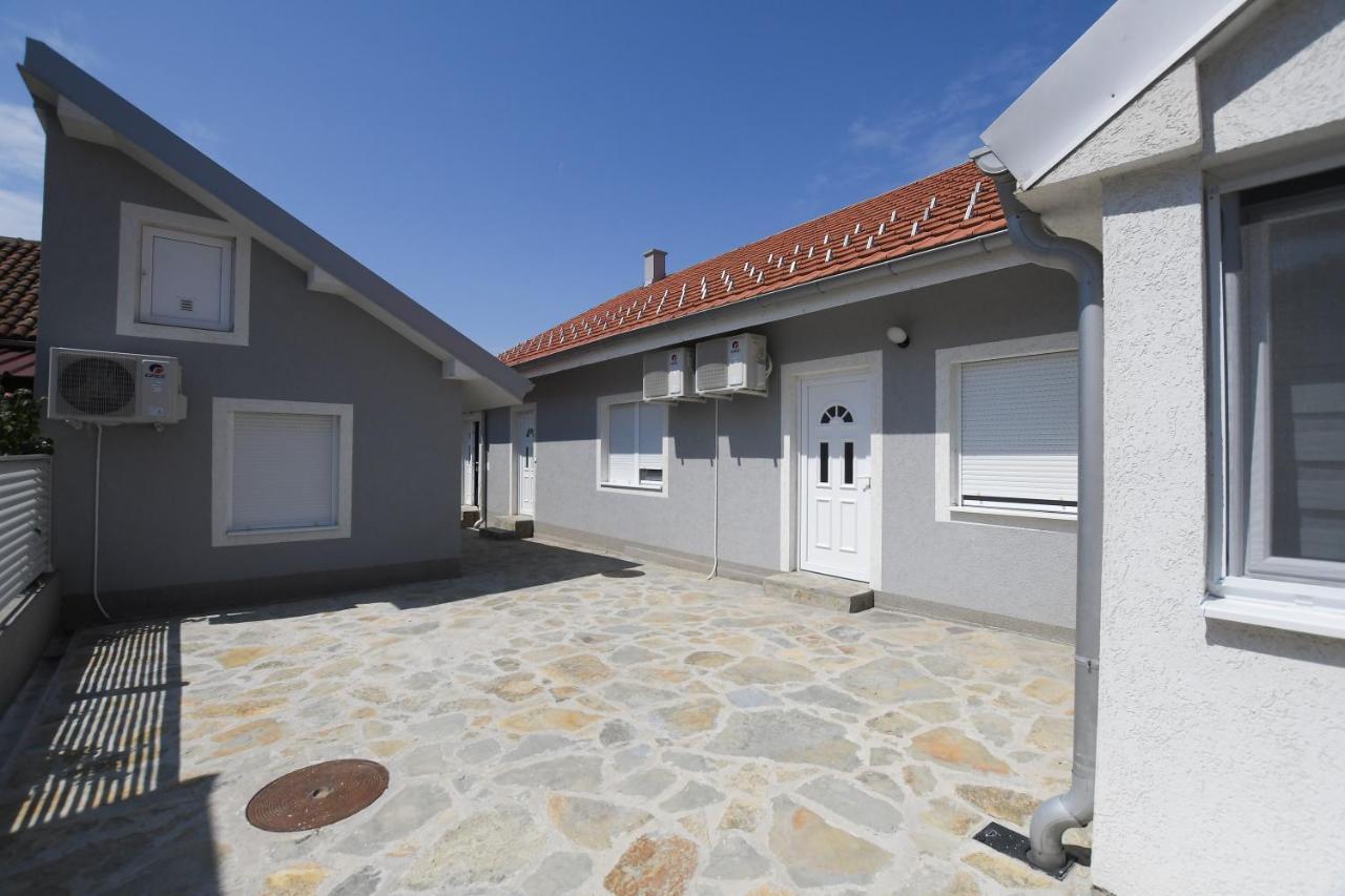 Relax Apartmani Kladovo Ngoại thất bức ảnh