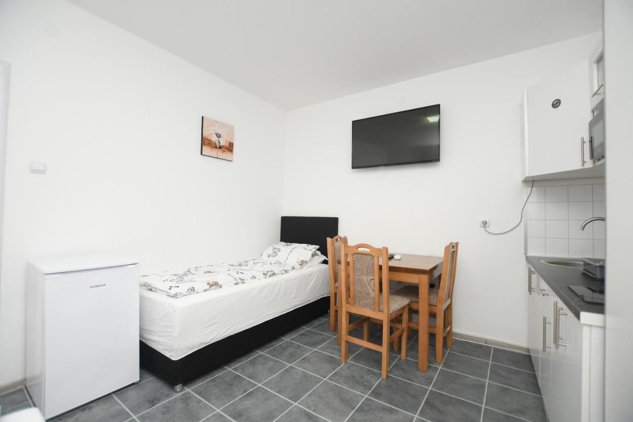 Relax Apartmani Kladovo Ngoại thất bức ảnh