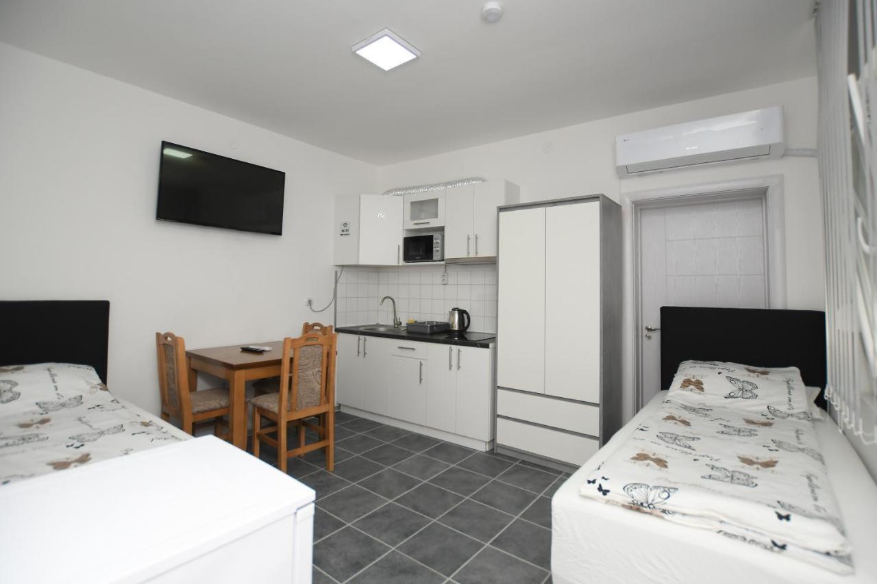 Relax Apartmani Kladovo Ngoại thất bức ảnh