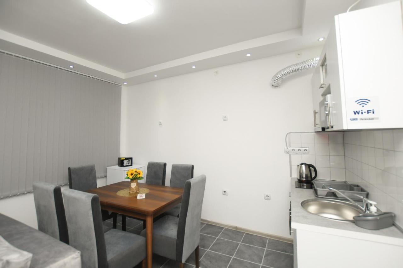 Relax Apartmani Kladovo Ngoại thất bức ảnh