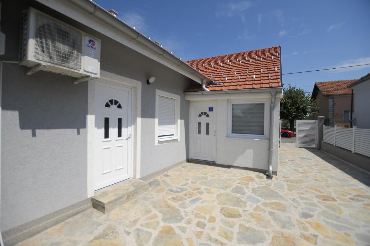 Relax Apartmani Kladovo Ngoại thất bức ảnh
