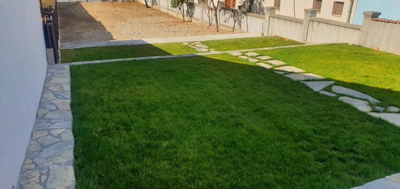 Relax Apartmani Kladovo Ngoại thất bức ảnh